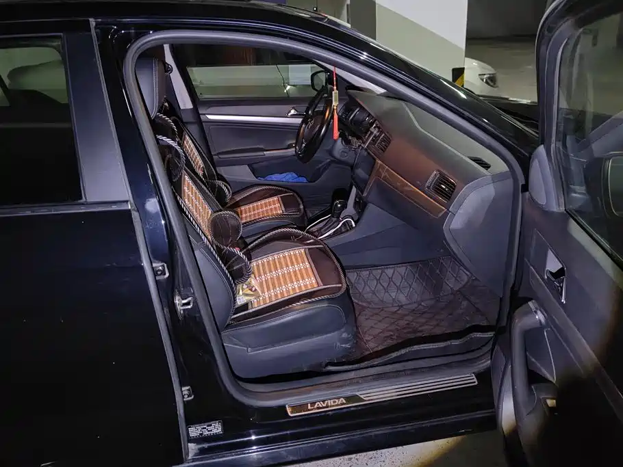 Volkswagen Lavida — миниатюра 8