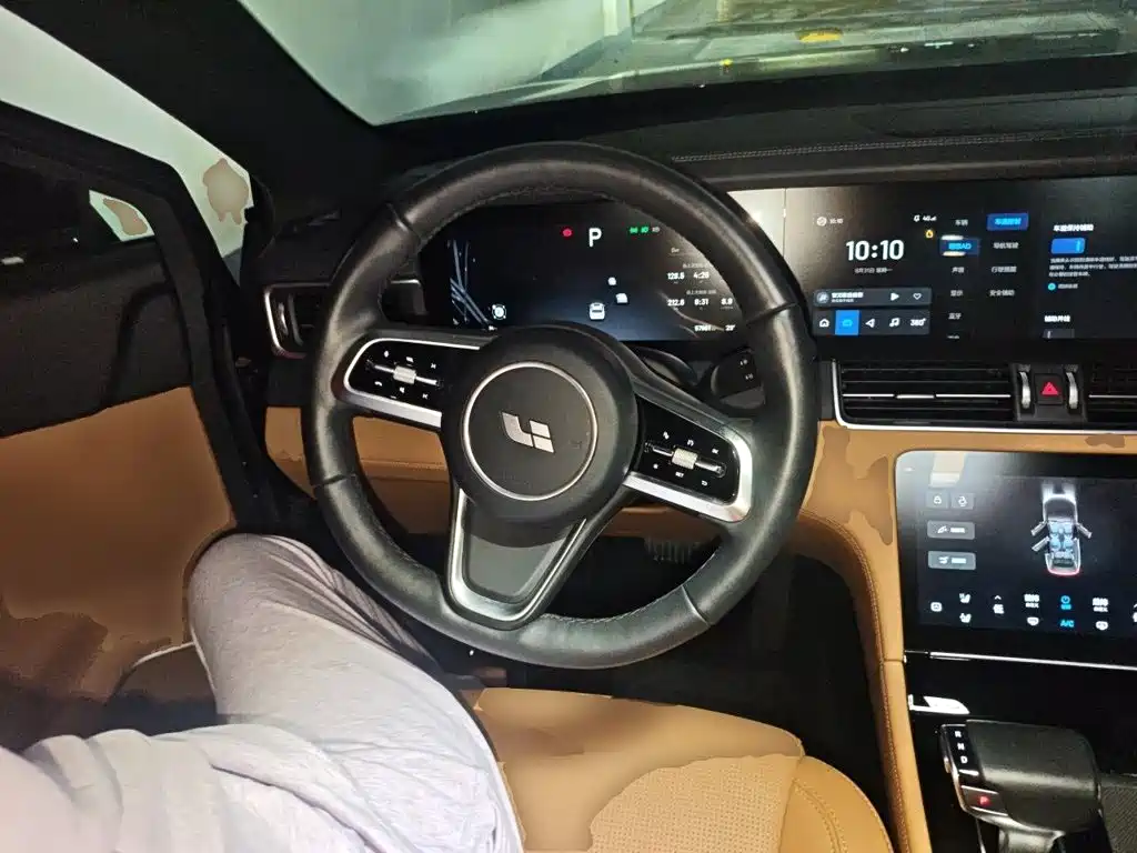 Li Auto Li ONE — миниатюра 11
