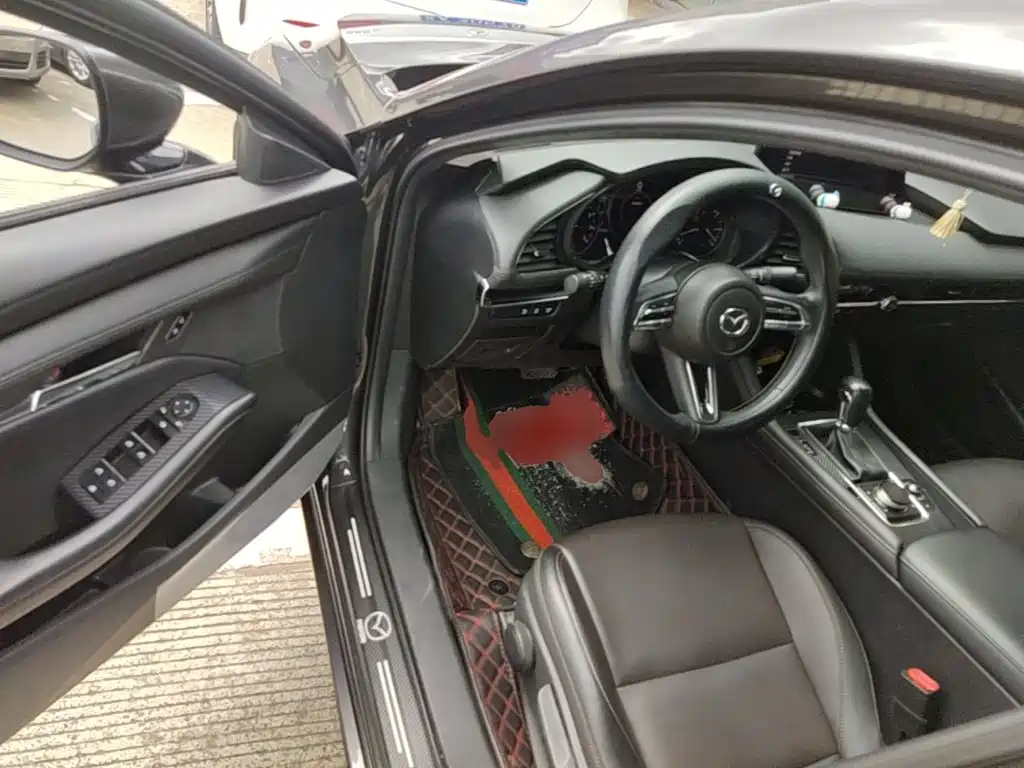 Mazda 3 Axela — миниатюра 16