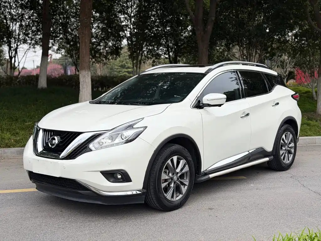 NISSAN LOULAN