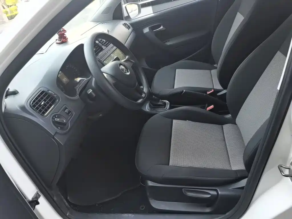 Volkswagen Polo — миниатюра 15