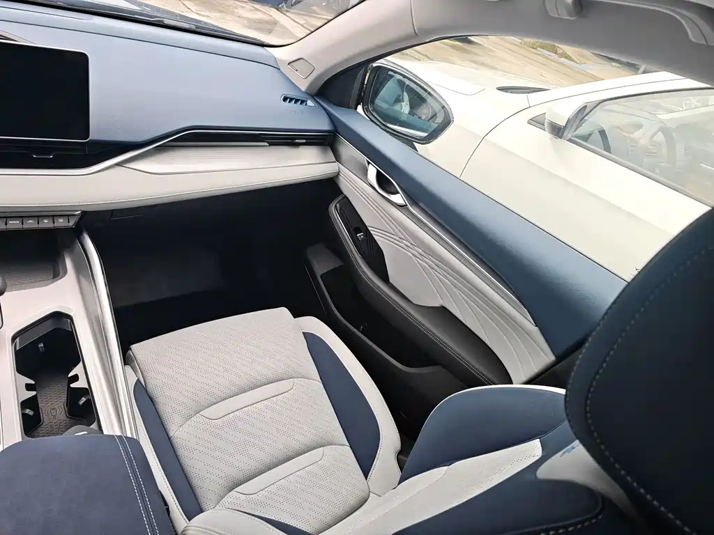 Geely Xingrui — миниатюра 11