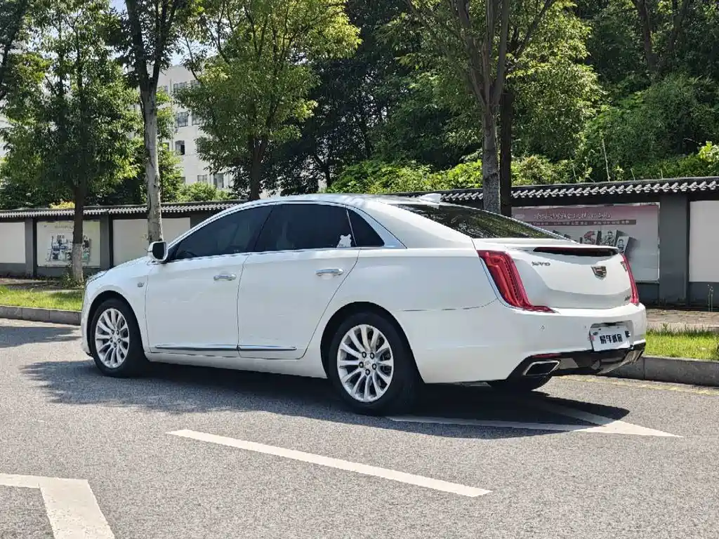 Cadillac XTS — миниатюра 13