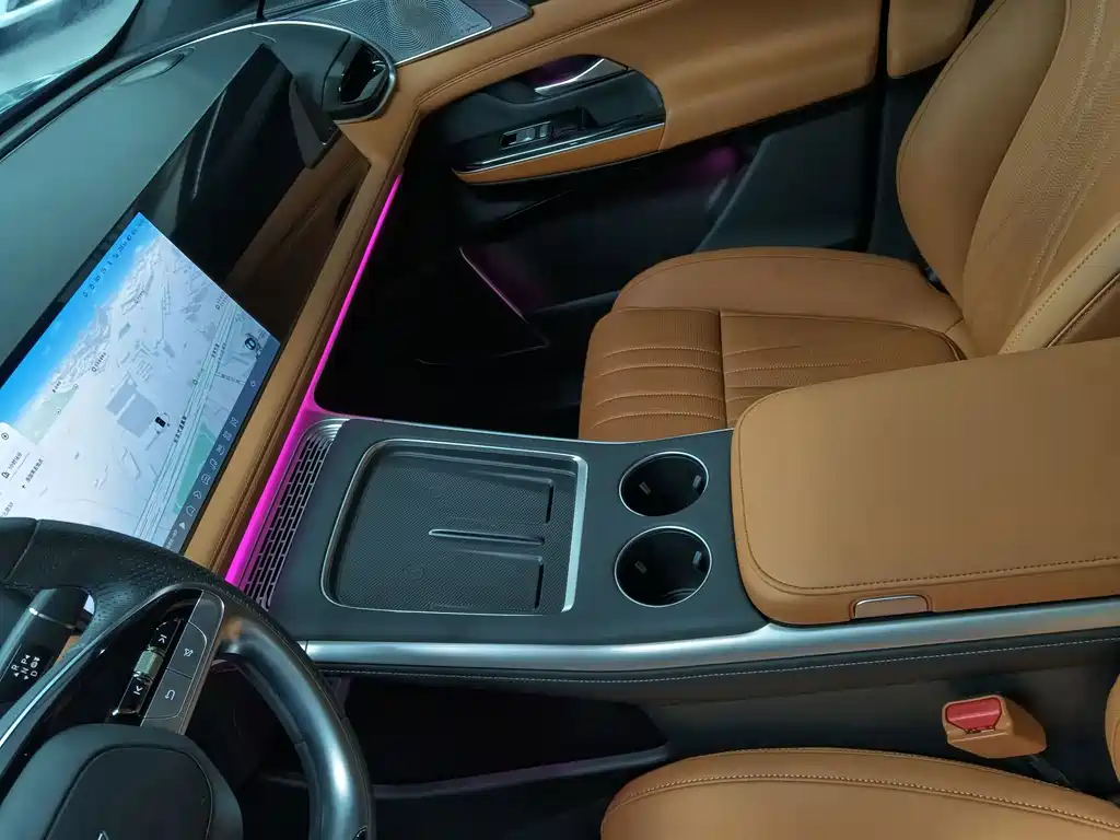 XPeng G9 — миниатюра 6