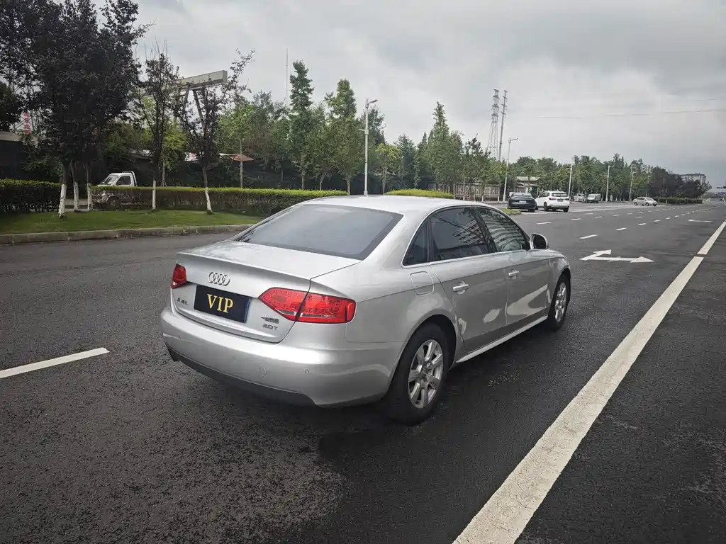 Audi A4L — миниатюра 5
