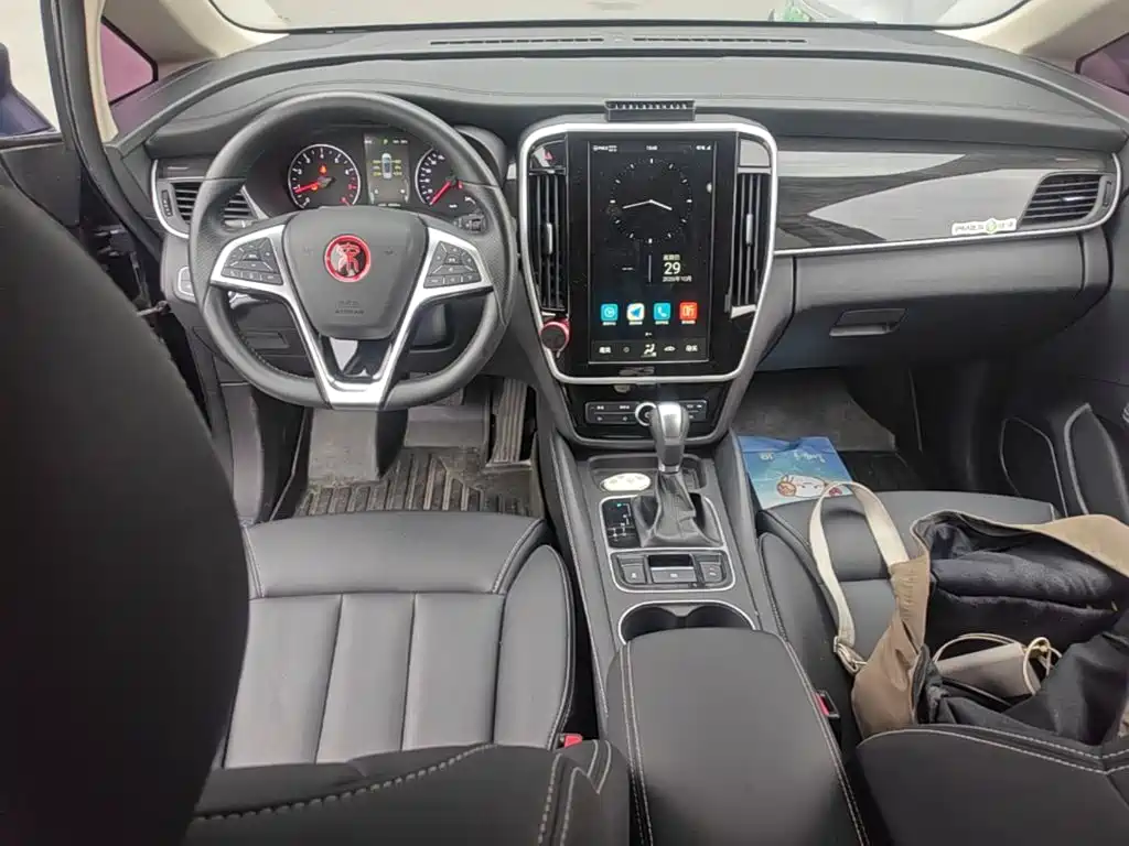 BYD MAX — миниатюра 10