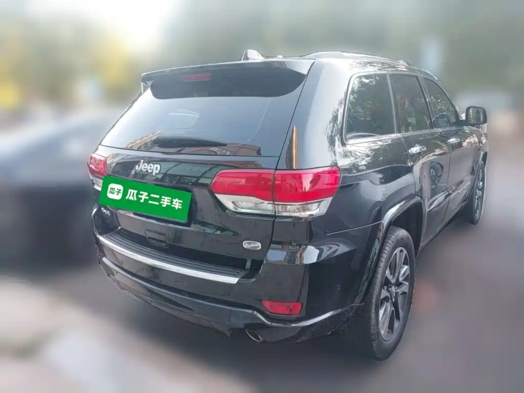 Jeep Grand Cherokee (Import) — миниатюра 6