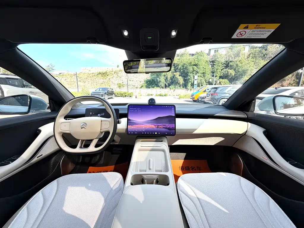 NIO ET5 — миниатюра 5