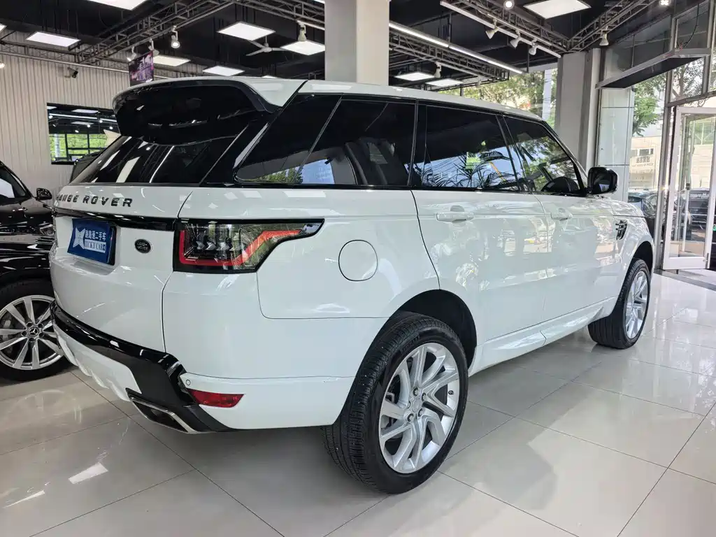 Land Rover Range Rover Sport 2020 3.0 L6 HSE DYNAMIC