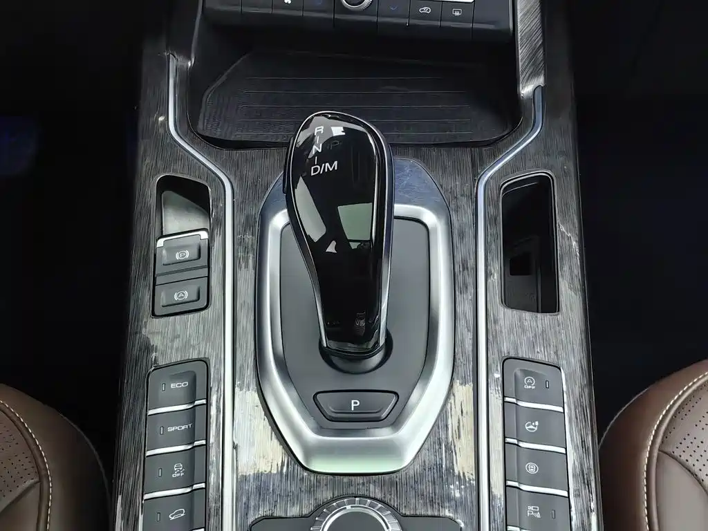 Wey Wey VV6 — миниатюра 13