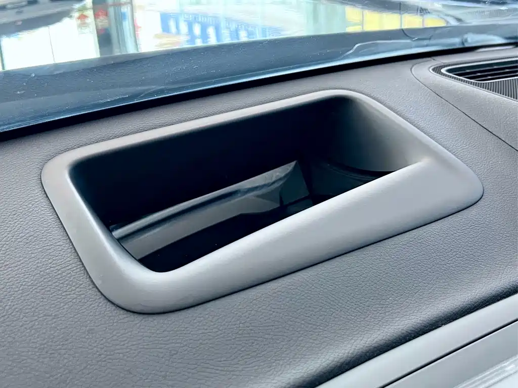 Mercedes-Benz S-Class — миниатюра 13