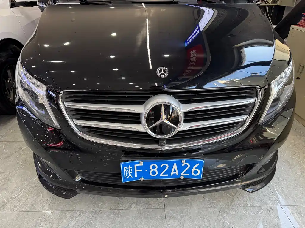 Mercedes-Benz V-Class V 2018 V 260 L Luxury Long Wheelbase VI