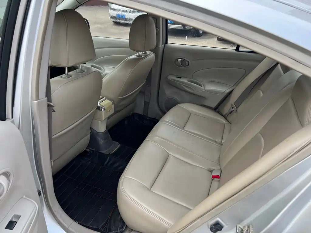 Nissan Sunny — миниатюра 6