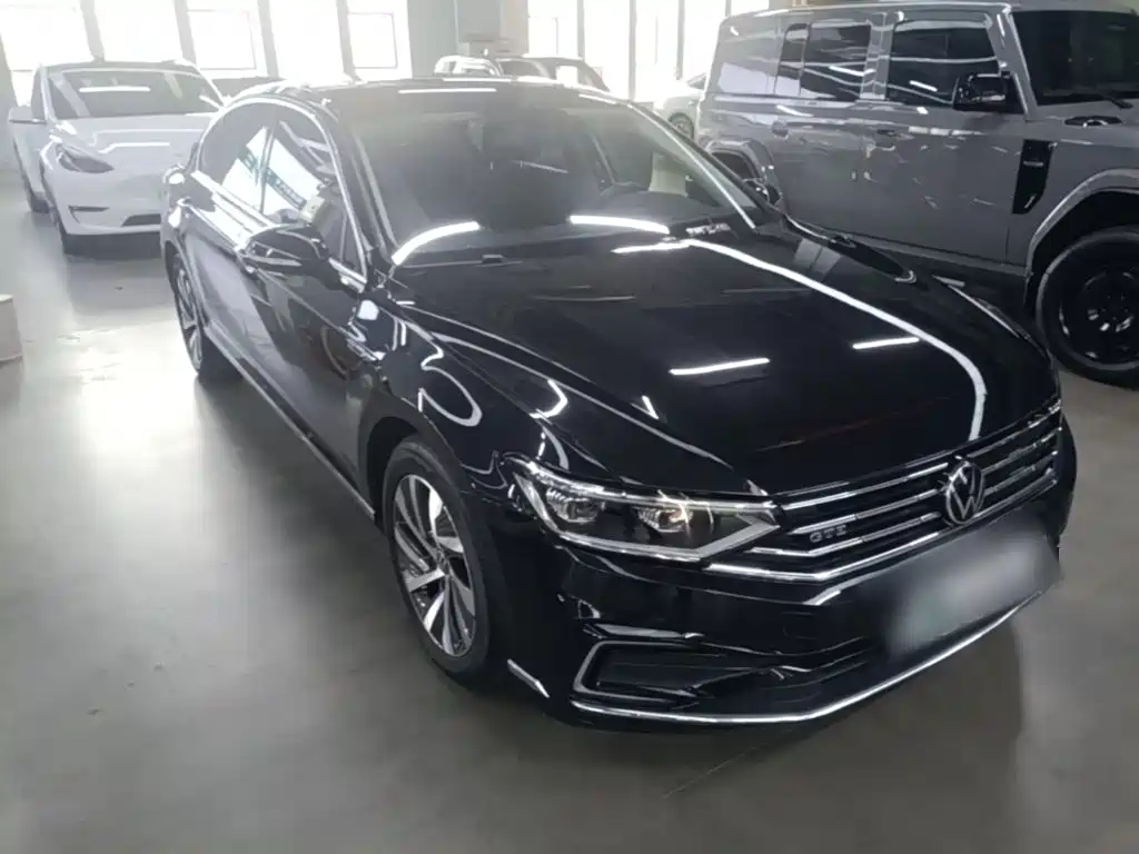 Volkswagen Magotan PHEV — миниатюра 4