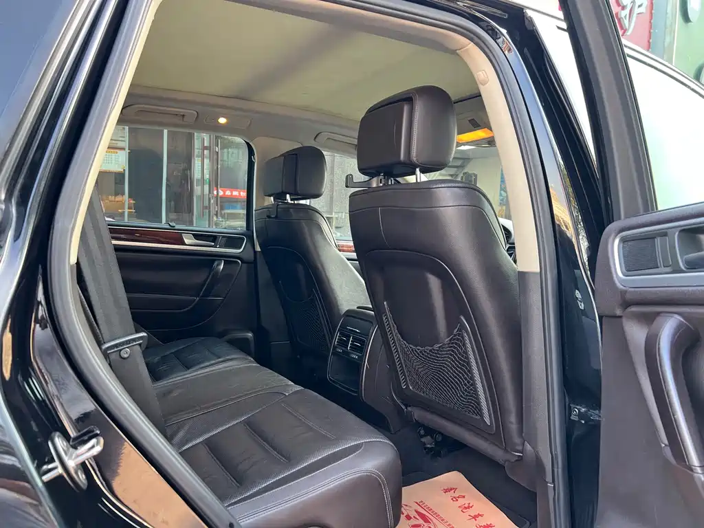 Volkswagen Touareg — миниатюра 10