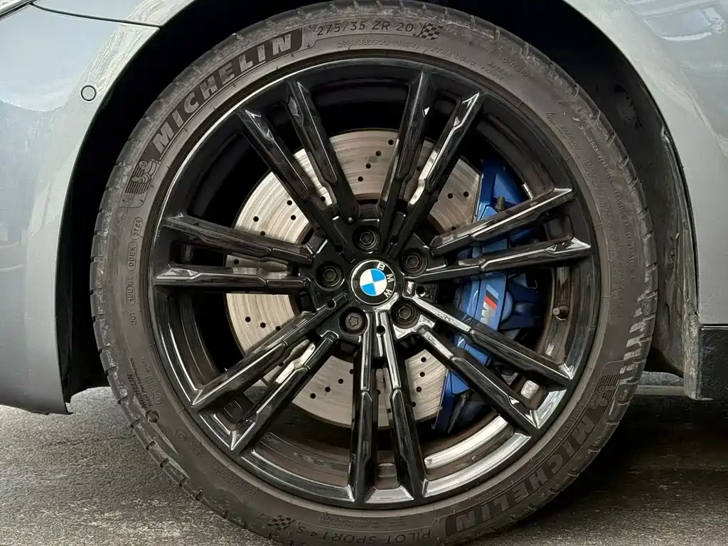 BMW M5 — миниатюра 8