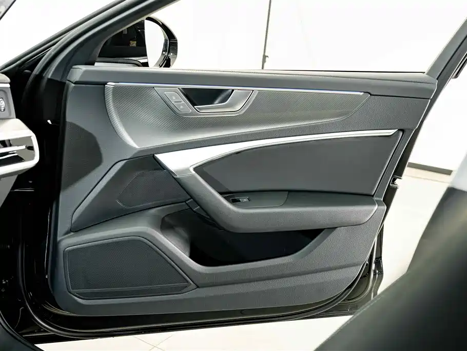 Audi A6L — миниатюра 16