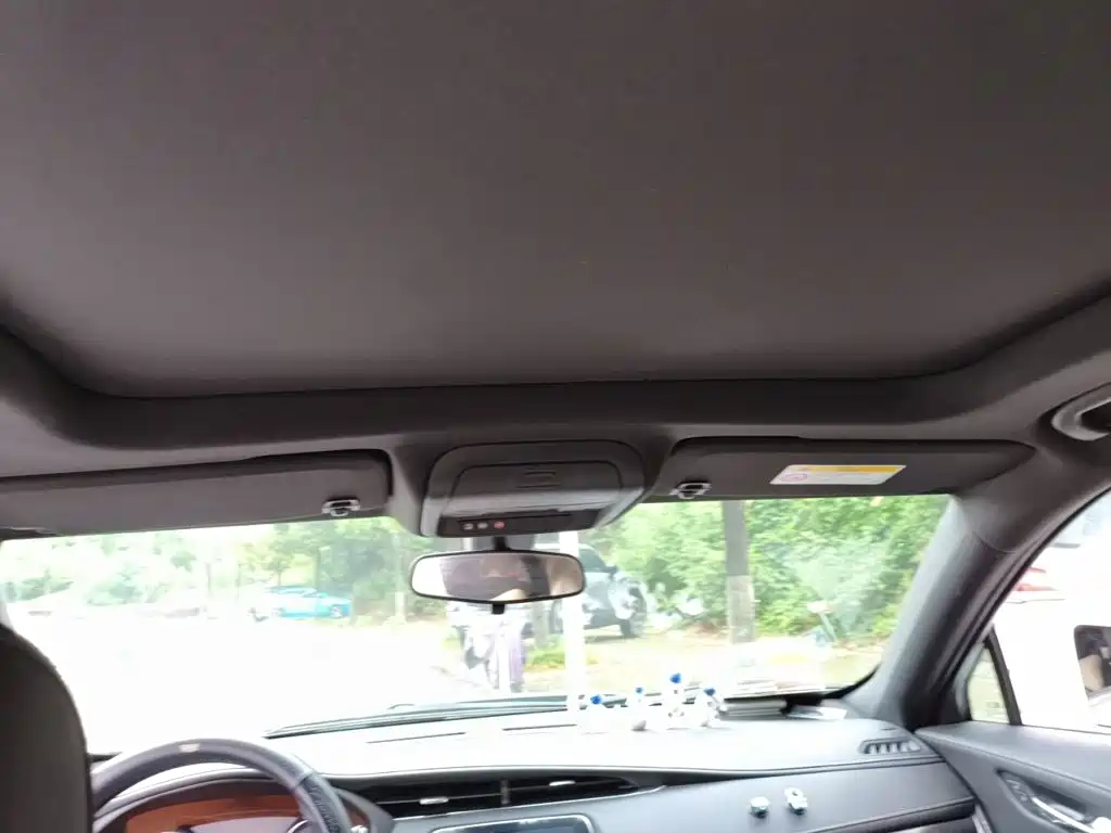 Cadillac XT4 — миниатюра 9