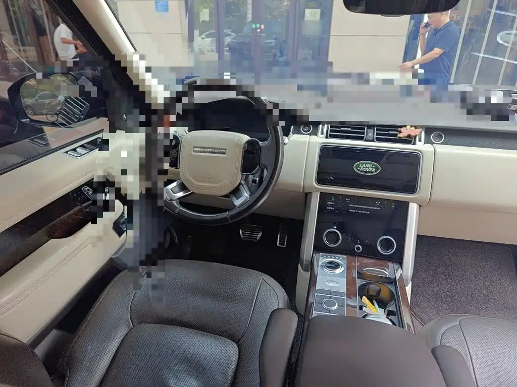 Land Rover Range Rover — миниатюра 3