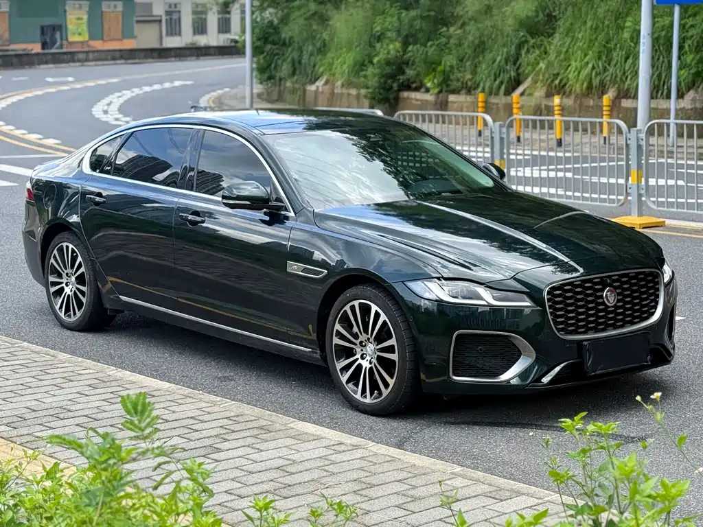 Jaguar XFL 2023 XFL 2.0T P250 Premium Luxury