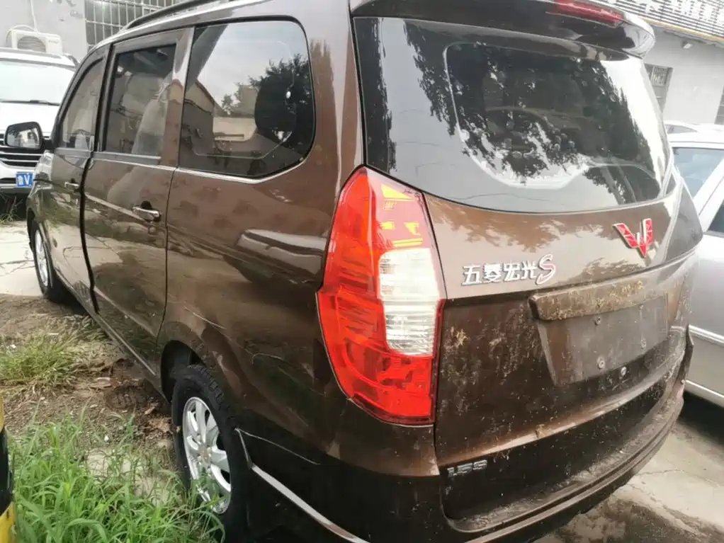 Wuling Hongguang — миниатюра 5
