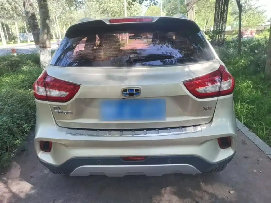 Geely Vision X3 — миниатюра 5