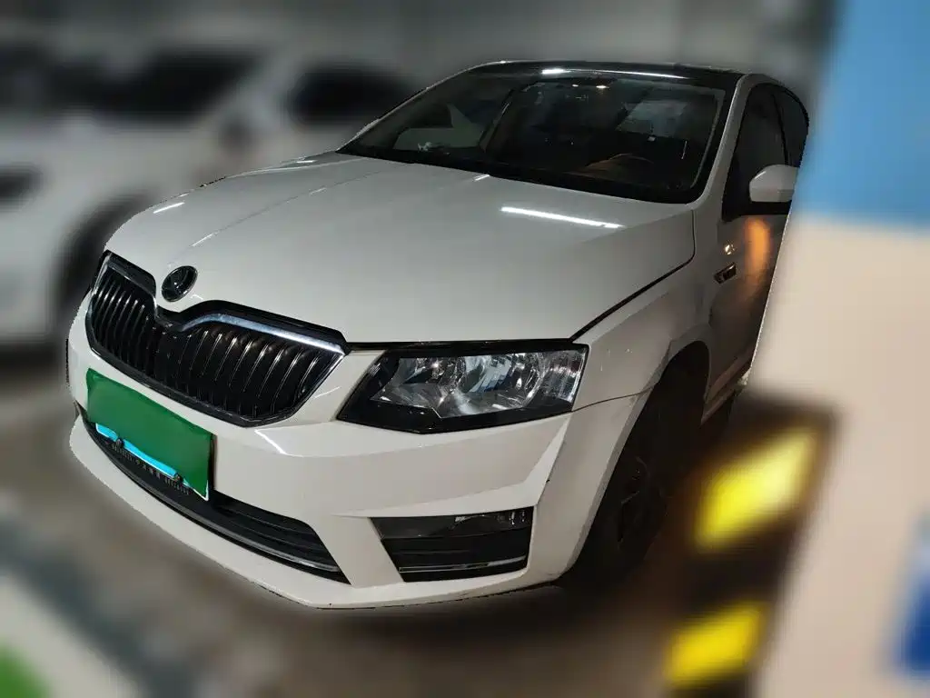 Skoda Octavia 2016 1.6L AT