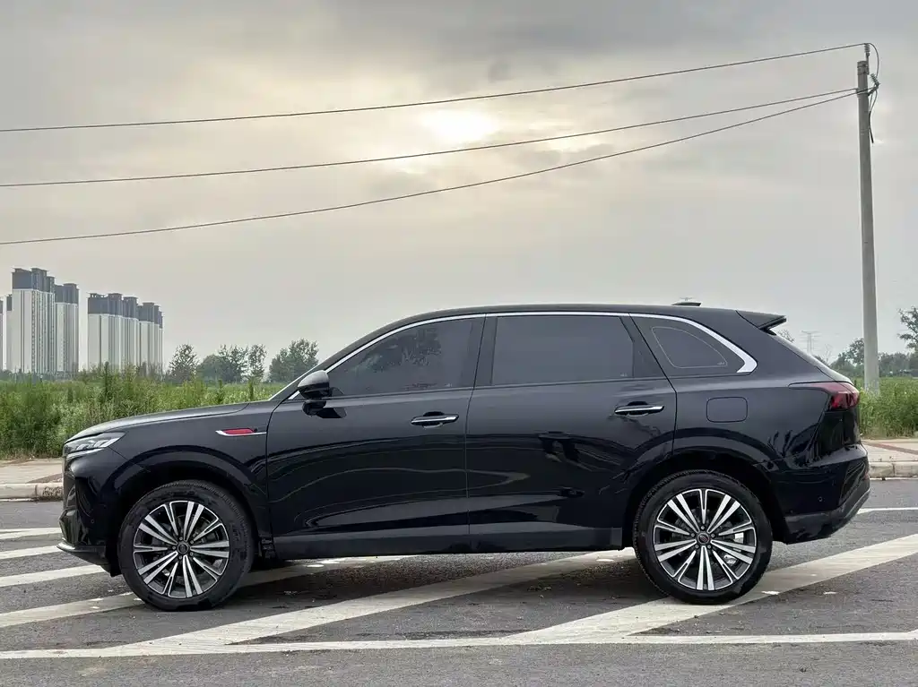 Hongqi HS6 PHEV 2026 240