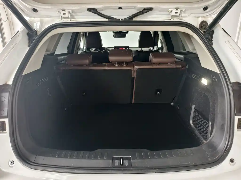 Wey Wey VV6 — миниатюра 10