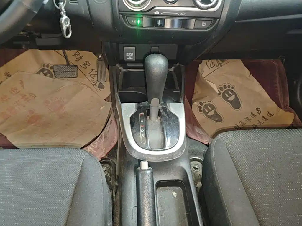 Honda Fit — миниатюра 14