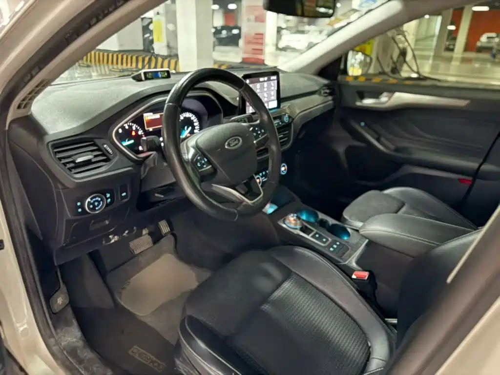 Ford Focus — миниатюра 9