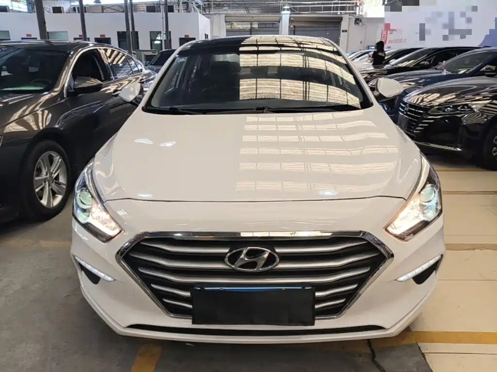 Hyundai Mistra — миниатюра 3