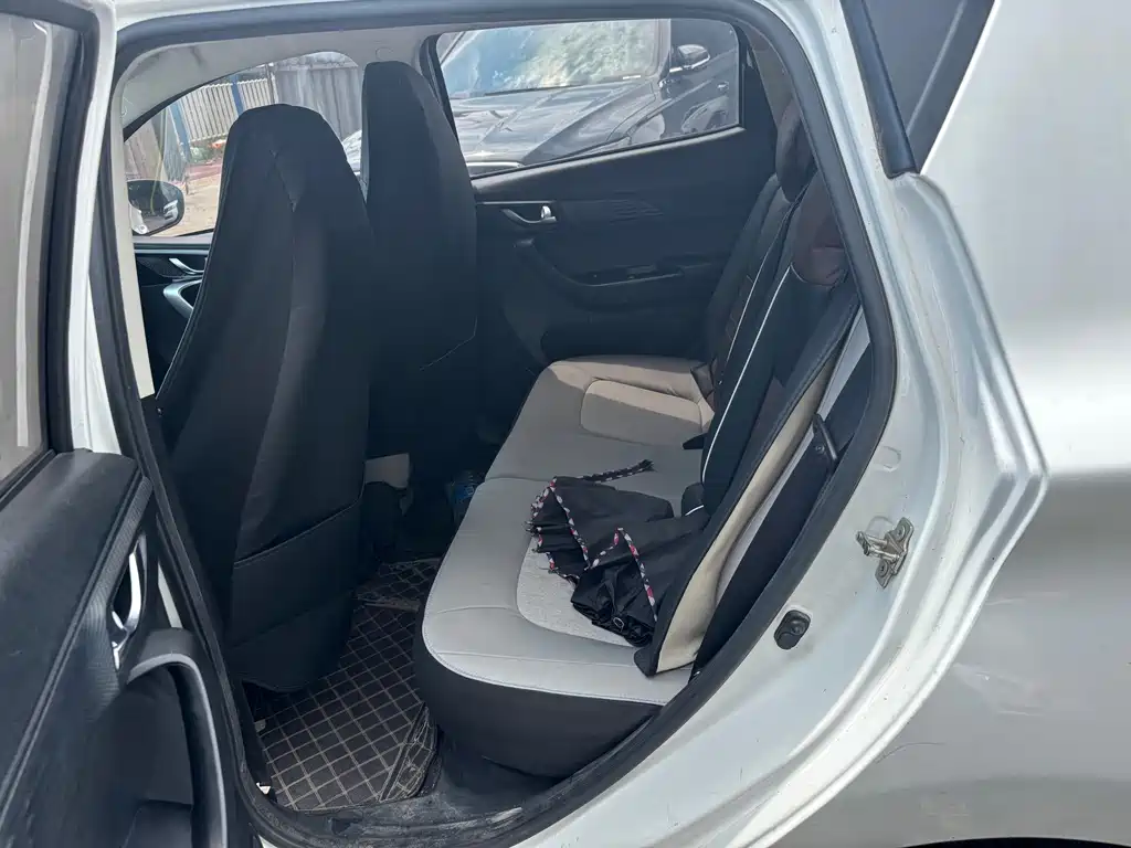 Changan Benben E-Star — миниатюра 9