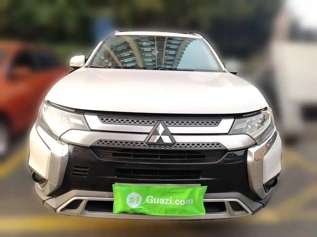 Mitsubishi Outlander — миниатюра 2