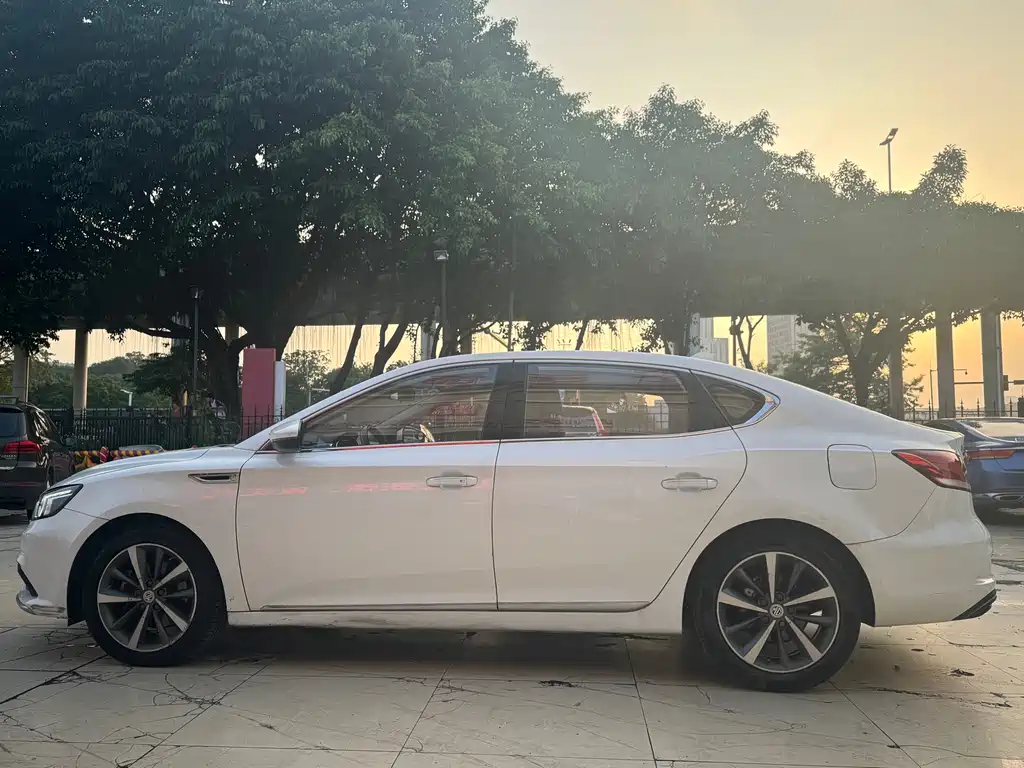 MG 6 New Energy — миниатюра 15