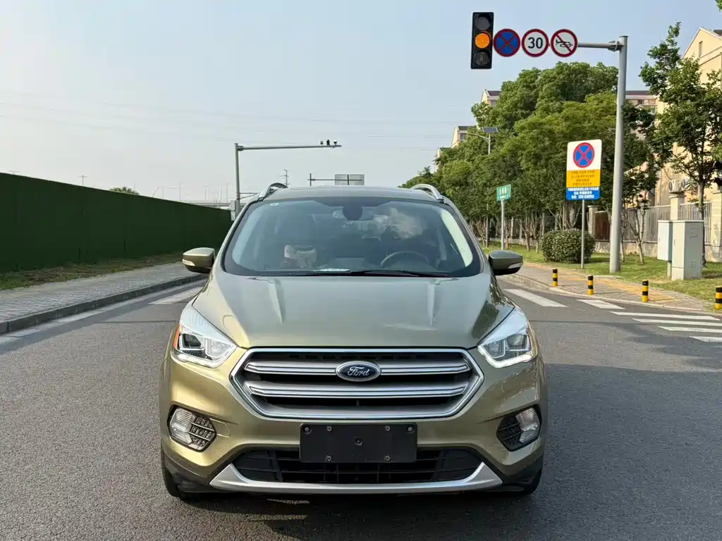 Ford Kuga — миниатюра 2