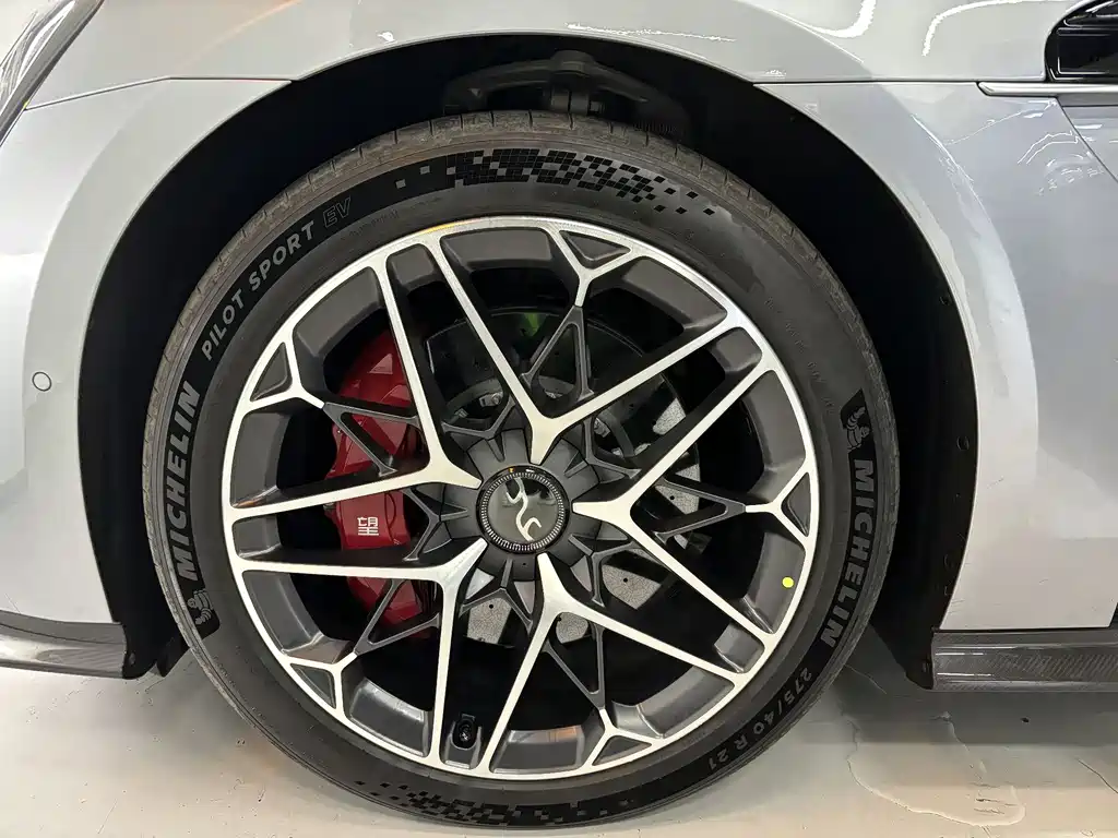Yangwang U7 2025 EV мест Luxury