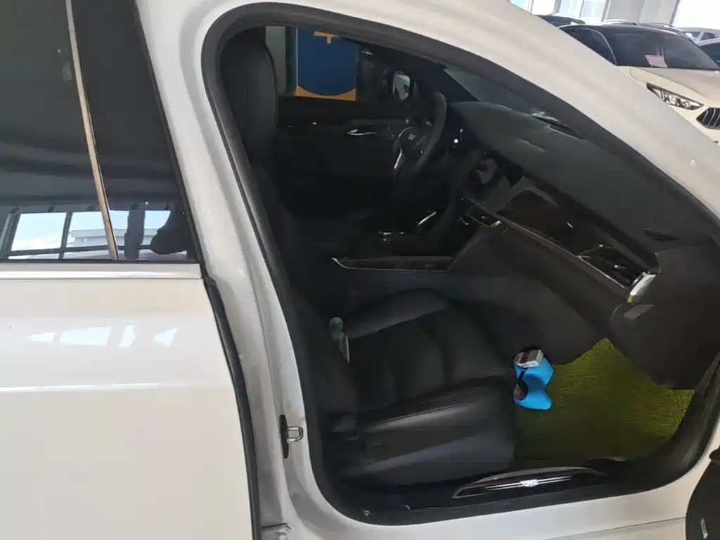 Cadillac CT6 — миниатюра 25