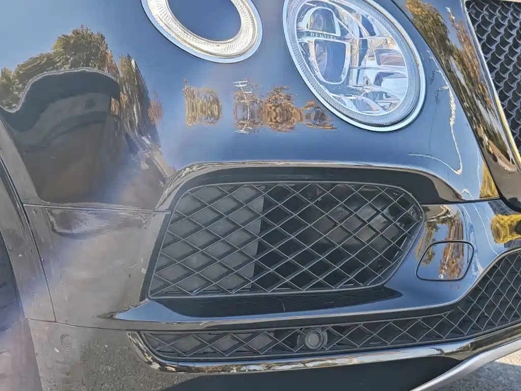 Bentley Bentayga — миниатюра 5
