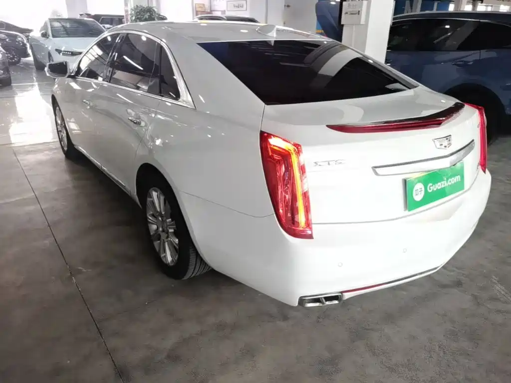 Cadillac XTS — миниатюра 5