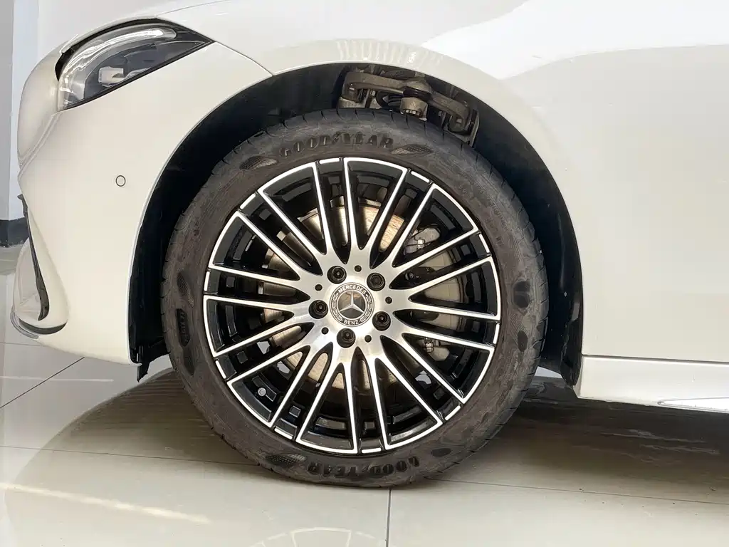 Mercedes-Benz C-Class — миниатюра 21