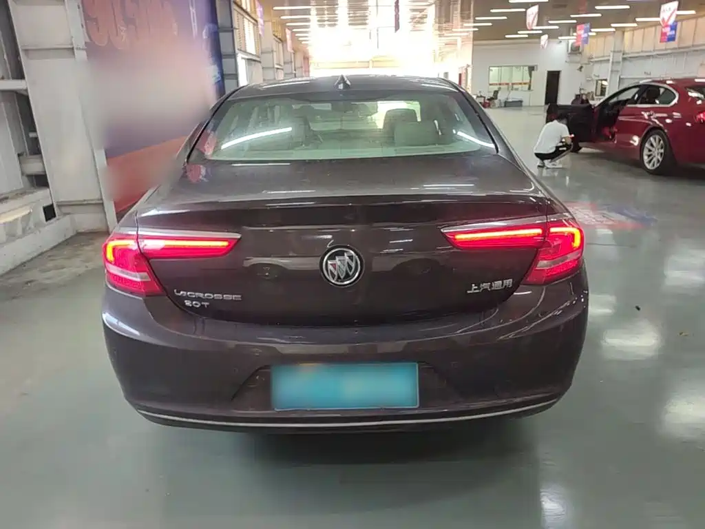 Buick LaCrosse — миниатюра 6