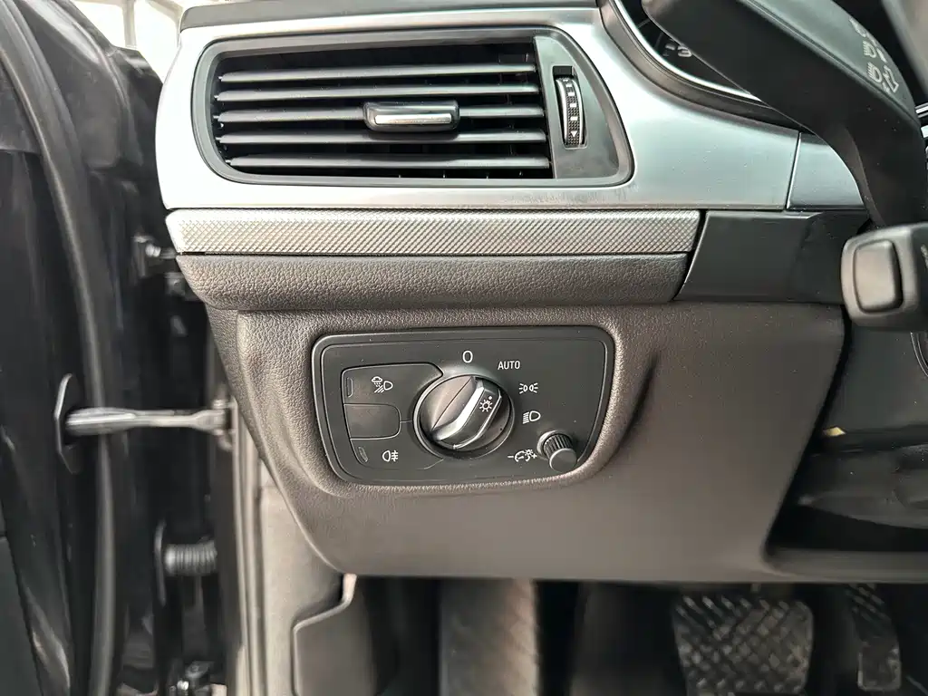 Audi A6L — миниатюра 8