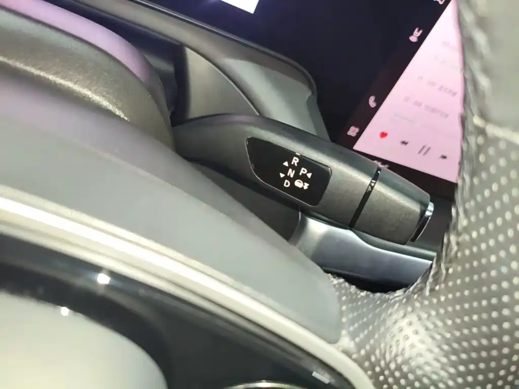 XPeng P7 — миниатюра 14