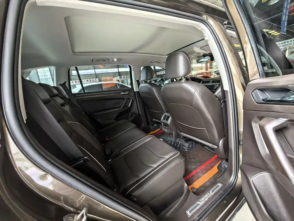 Volkswagen Tiguan L — миниатюра 11