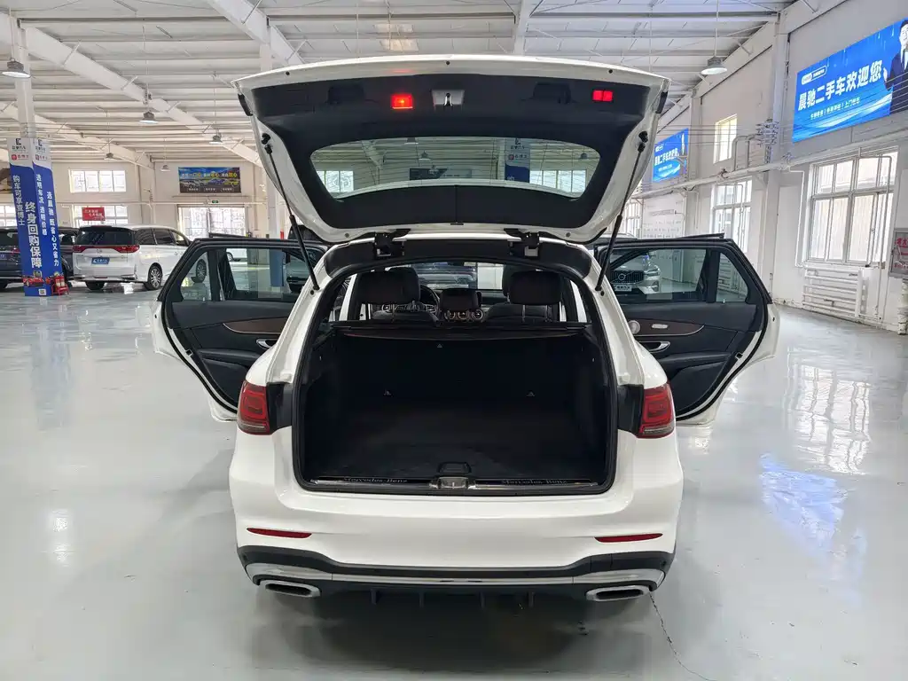 Mercedes-Benz GLC — миниатюра 16