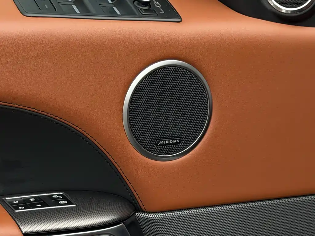 Land Rover Sport — миниатюра 16