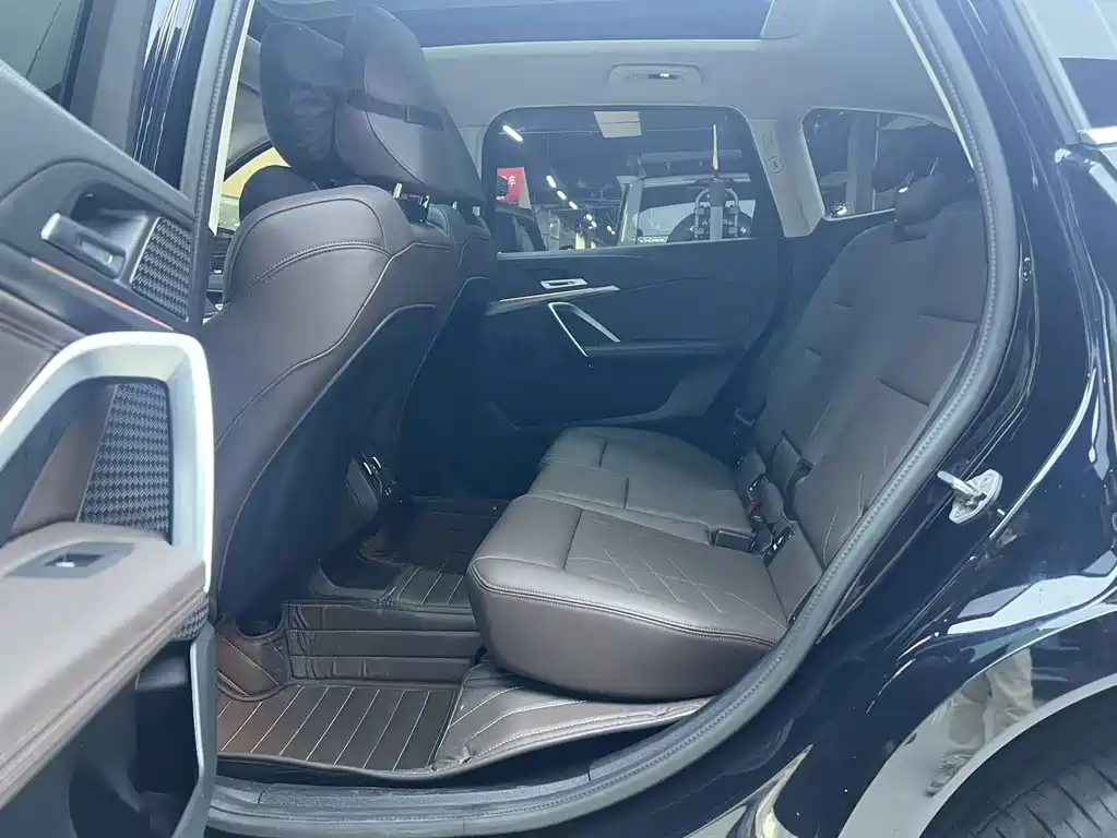 BMW X1 — миниатюра 12
