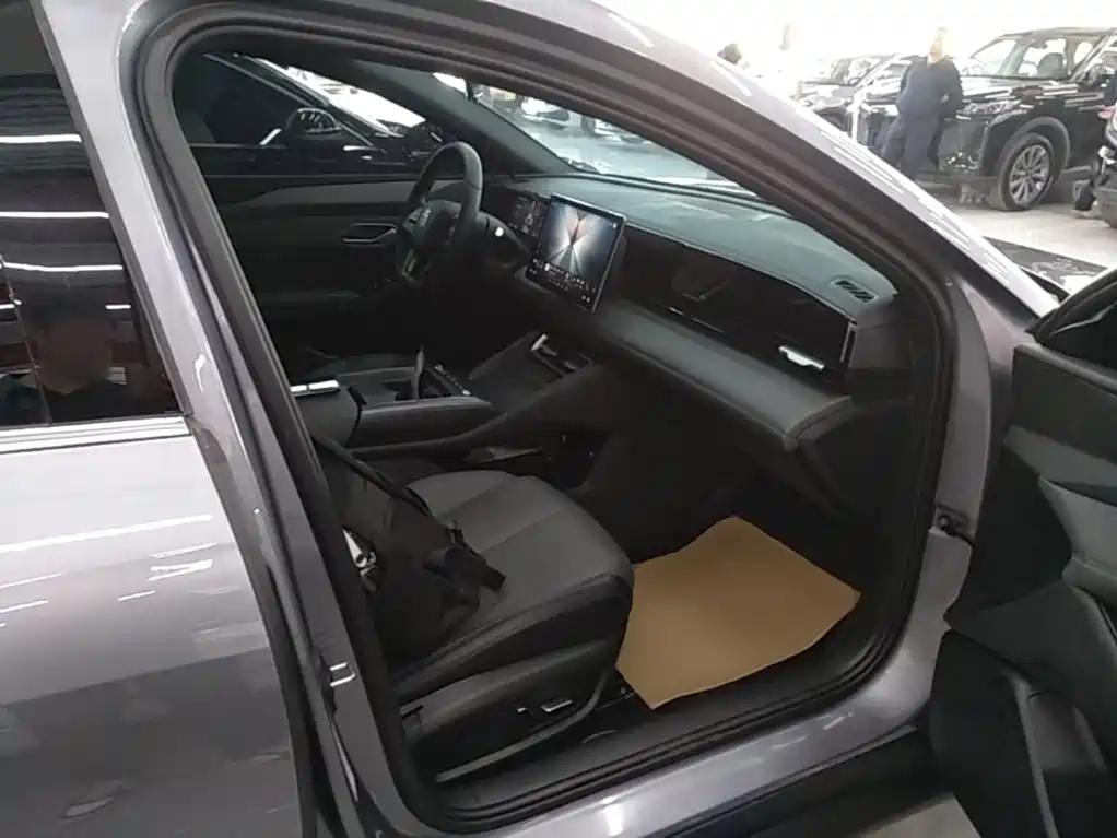 BYD Qin L — миниатюра 25