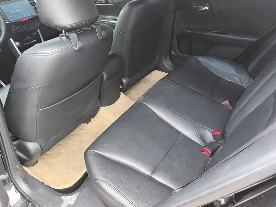 Honda Accord — миниатюра 11